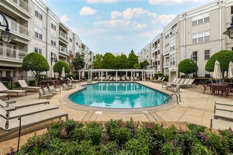 Oberlin Court Apartments .